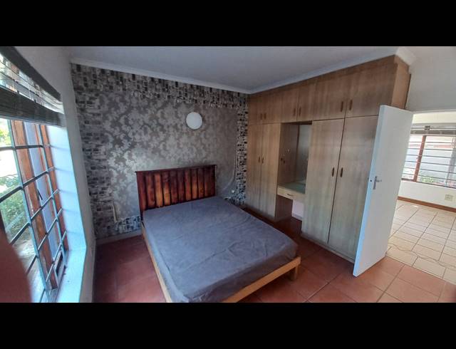 5 BEDROOM FREEHOLD FOR SALE IN KLEINKRANTZ